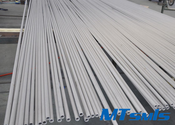 Tubos aquecidos brilhantes de alta resistência à corrosão para trocadores de calor UNS N06600